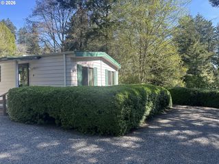 16735 THOMPSON Rd, Brookings, OR 97415