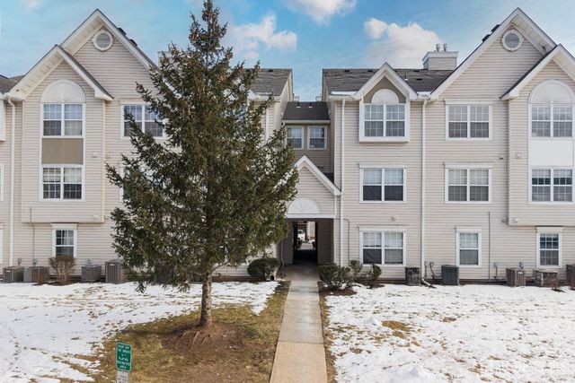 85 Inverness Drive 3085, Edison, NJ 08820