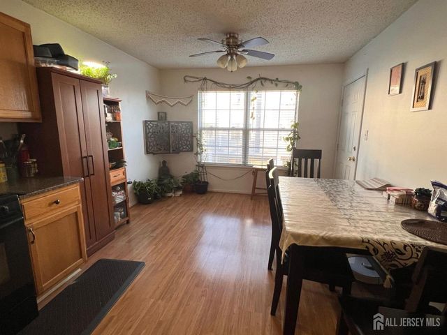 85 Inverness Drive 3085, Edison, NJ 08820