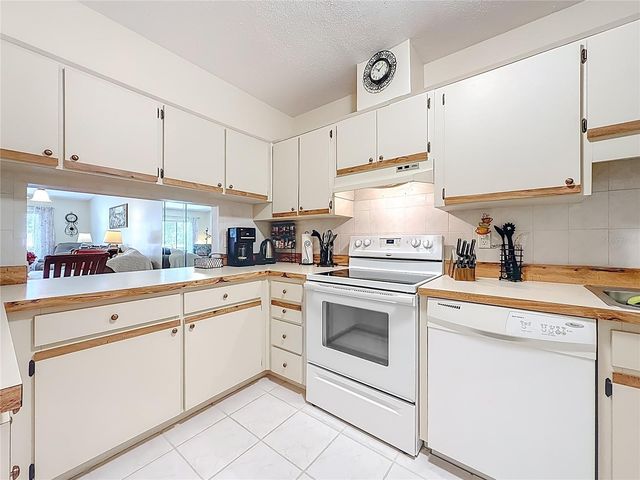 3505 TARPON WOODS BLVD P408, Palm Harbor, FL 34685