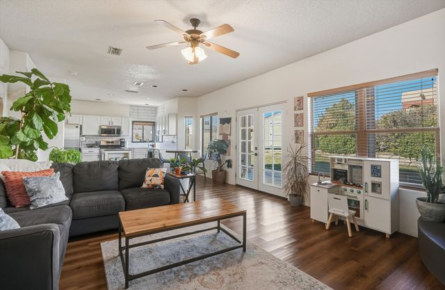 7215 Triana Place NW, Albuquerque, NM 87114