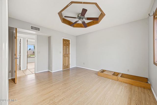 10014 N 87th Lane, Peoria, AZ 85345