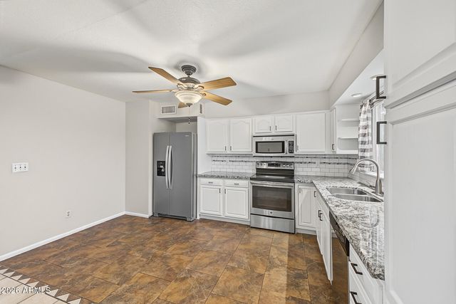 10014 N 87th Lane, Peoria, AZ 85345