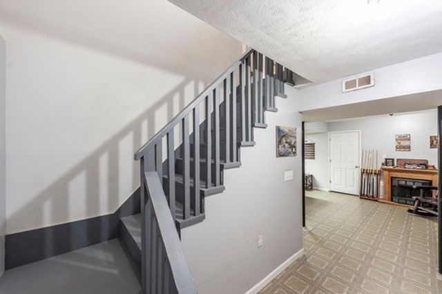 1251 Smith Thompson Rd, Bethpage, TN 37022