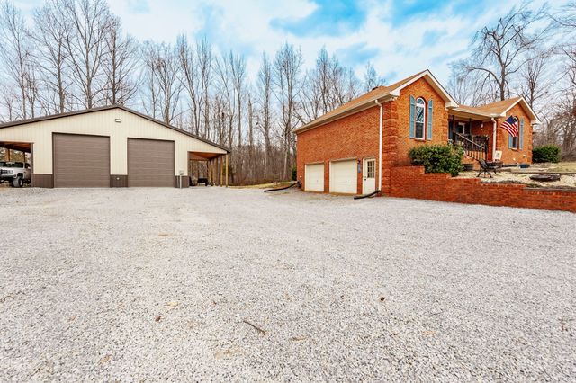 1251 Smith Thompson Rd, Bethpage, TN 37022