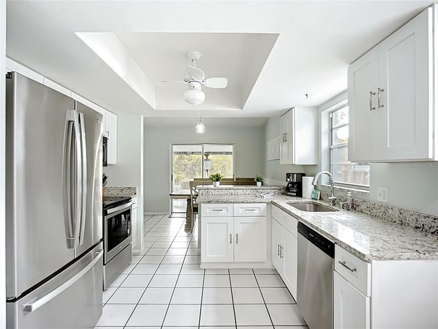 5638 25TH STREET CIRCLE E, Bradenton, FL 34203