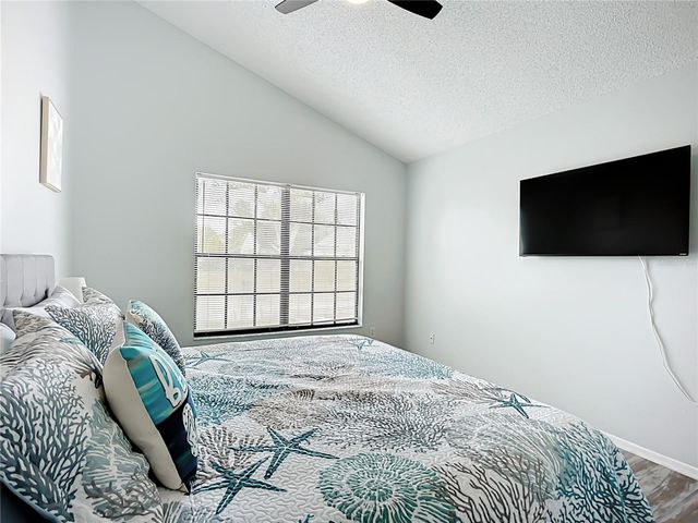 5638 25TH STREET CIRCLE E, Bradenton, FL 34203