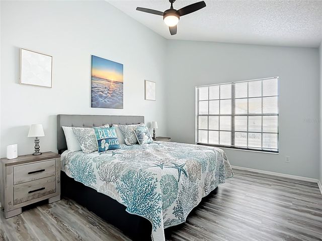 5638 25TH STREET CIRCLE E, Bradenton, FL 34203