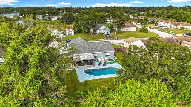 5638 25TH STREET CIRCLE E, Bradenton, FL 34203