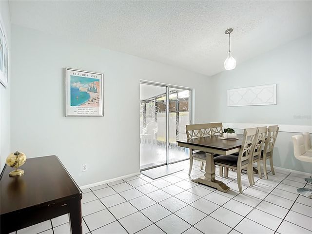 5638 25TH STREET CIRCLE E, Bradenton, FL 34203