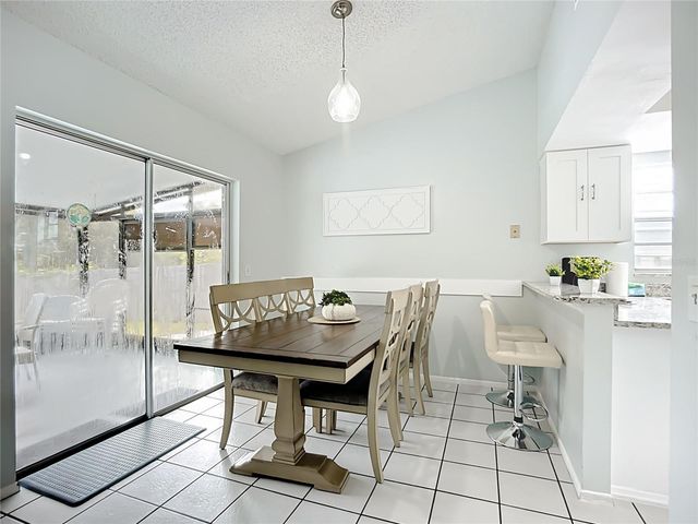 5638 25TH STREET CIRCLE E, Bradenton, FL 34203