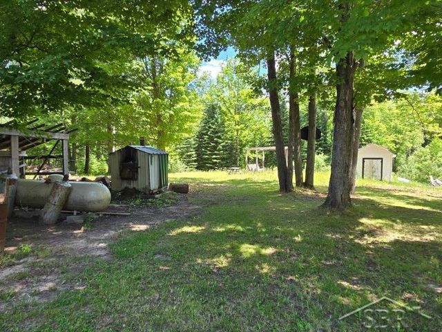 10263 Maple Valley Road, Gladwin, MI 48624