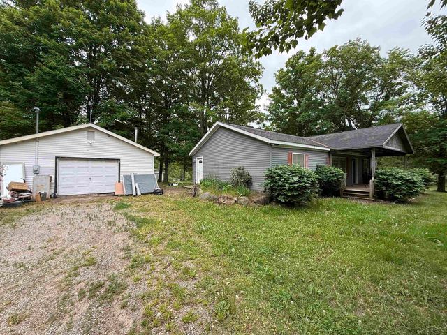 10263 Maple Valley Road, Gladwin, MI 48624