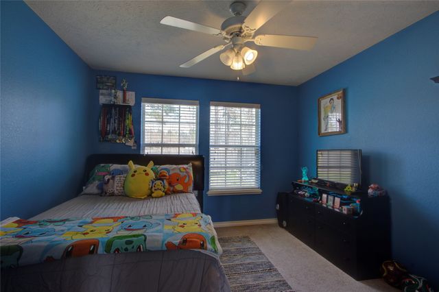 122 Corley Circle, Wake Village, TX 75501