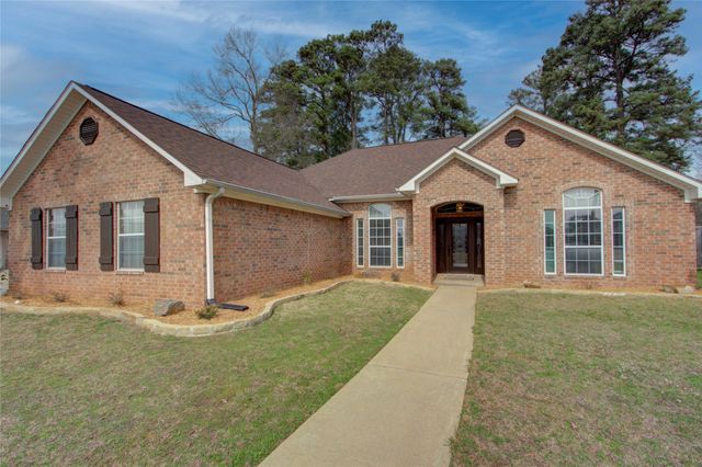 122 Corley Circle, Wake Village, TX 75501