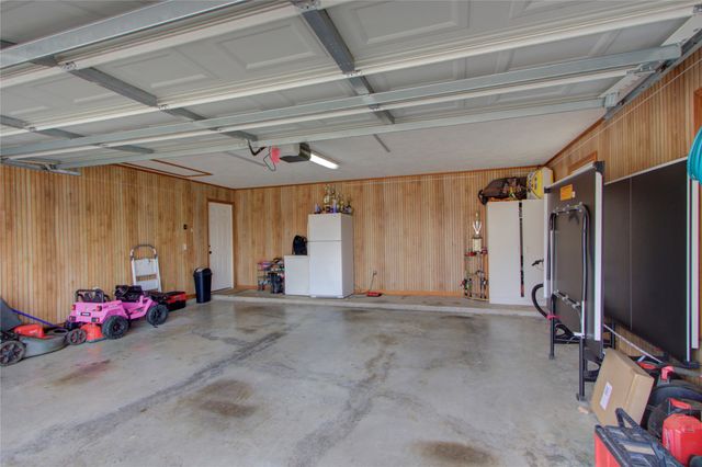 122 Corley Circle, Wake Village, TX 75501