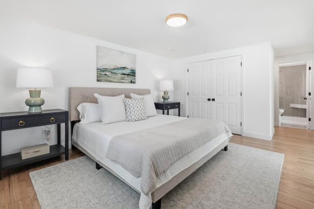 30 Deerfield Rd, Barnstable, MA 02655