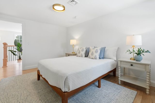 30 Deerfield Rd, Barnstable, MA 02655