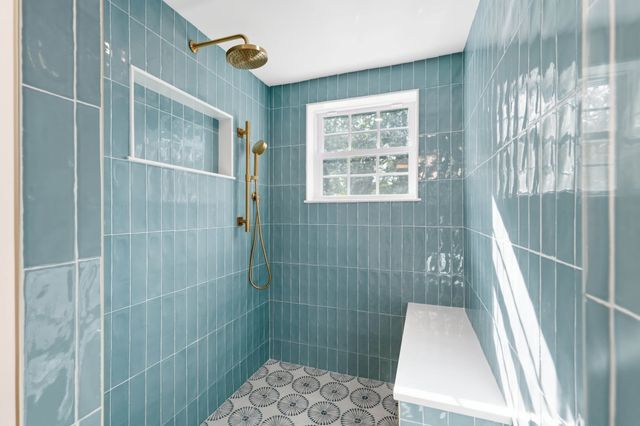 30 Deerfield Rd, Barnstable, MA 02655