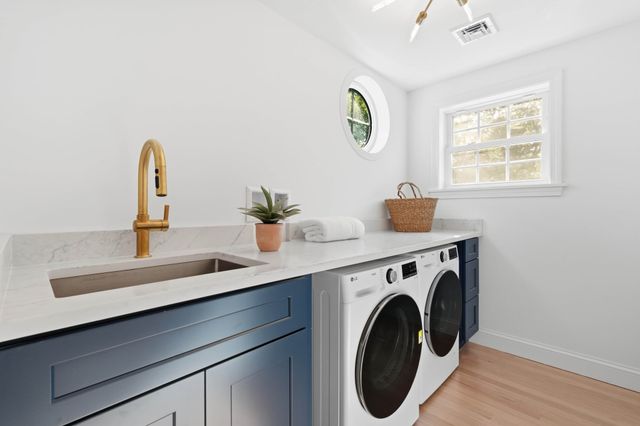 30 Deerfield Rd, Barnstable, MA 02655