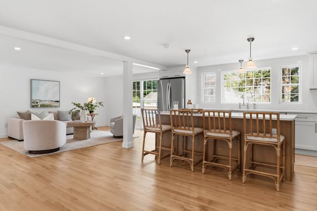 30 Deerfield Rd, Barnstable, MA 02655