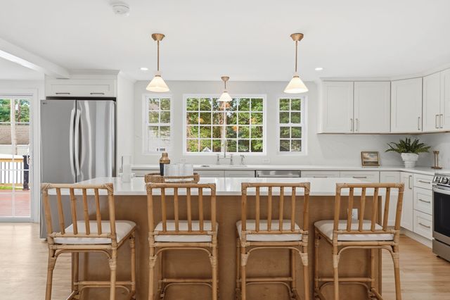 30 Deerfield Rd, Barnstable, MA 02655