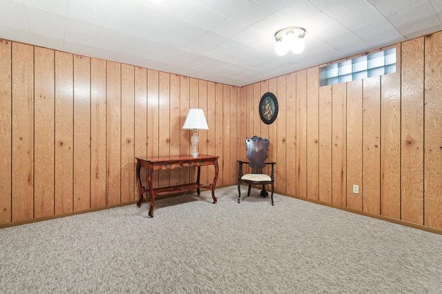 3202 N Knoll TERRACE, Milwaukee, WI 53222