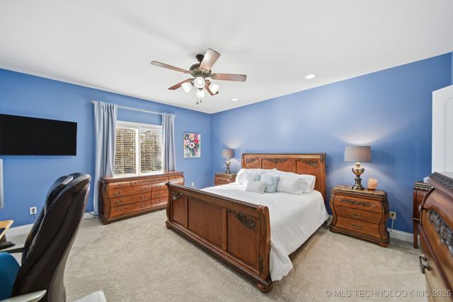 3712 W Austin Street, Broken Arrow, OK 74011