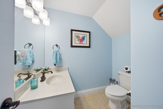 3712 W Austin Street, Broken Arrow, OK 74011