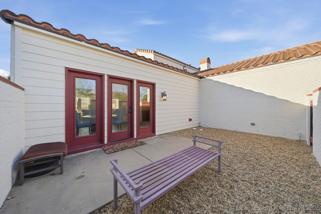 3712 W Austin Street, Broken Arrow, OK 74011