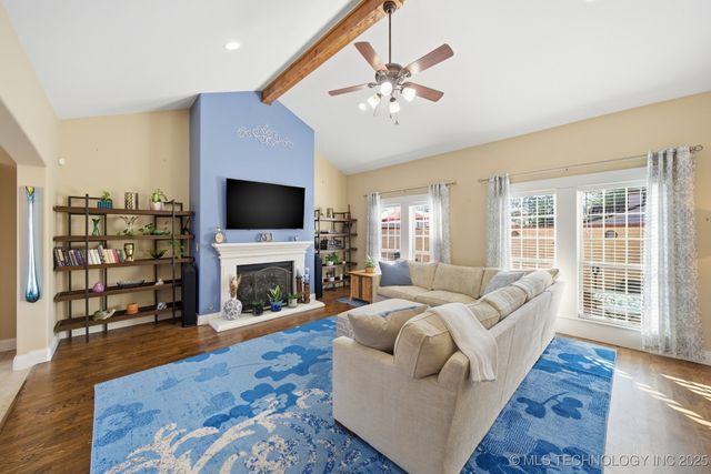 3712 W Austin Street, Broken Arrow, OK 74011