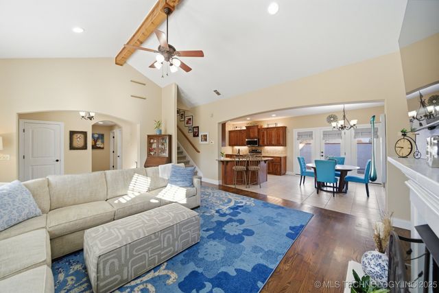 3712 W Austin Street, Broken Arrow, OK 74011