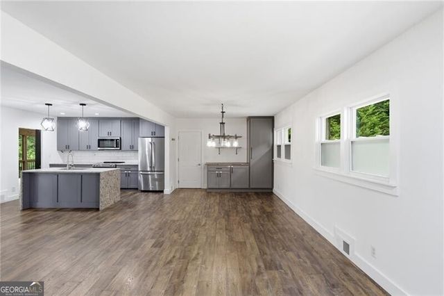 5500 Sherrell Drive, Sandy Springs, GA 30342