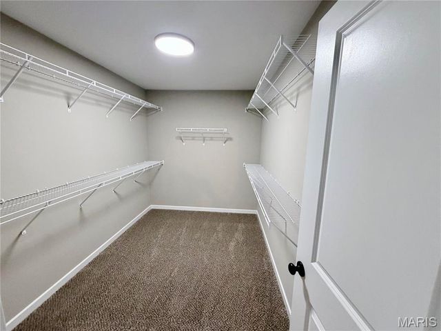 530 Hickory Knoll Drive, Troy, MO 63379