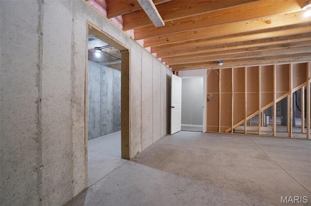 530 Hickory Knoll Drive, Troy, MO 63379