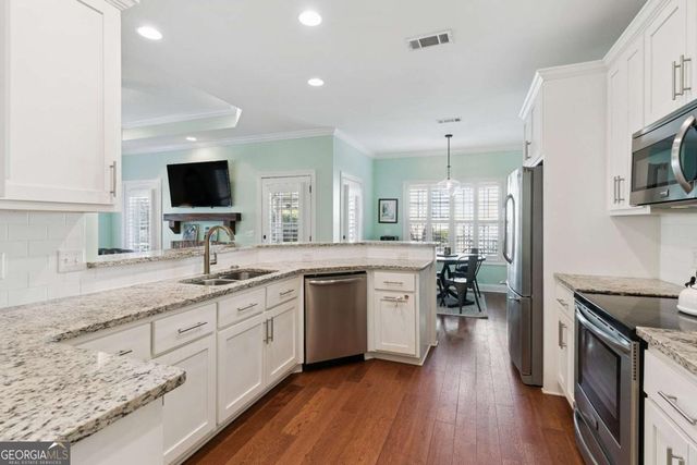 18 Country Club Court, St. Simons, GA 31522