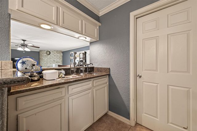 9818 Sagemoss Lane, Houston, TX 77089