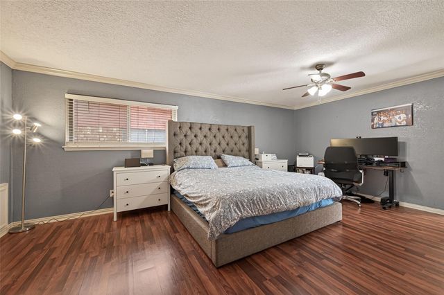 9818 Sagemoss Lane, Houston, TX 77089