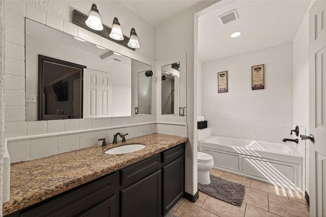 9818 Sagemoss Lane, Houston, TX 77089