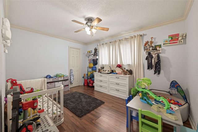 9818 Sagemoss Lane, Houston, TX 77089