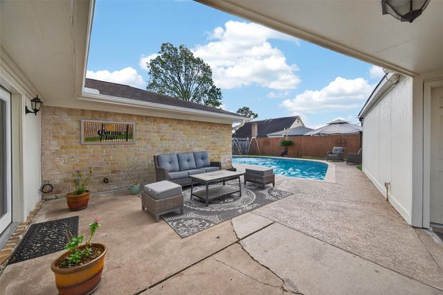 9818 Sagemoss Lane, Houston, TX 77089