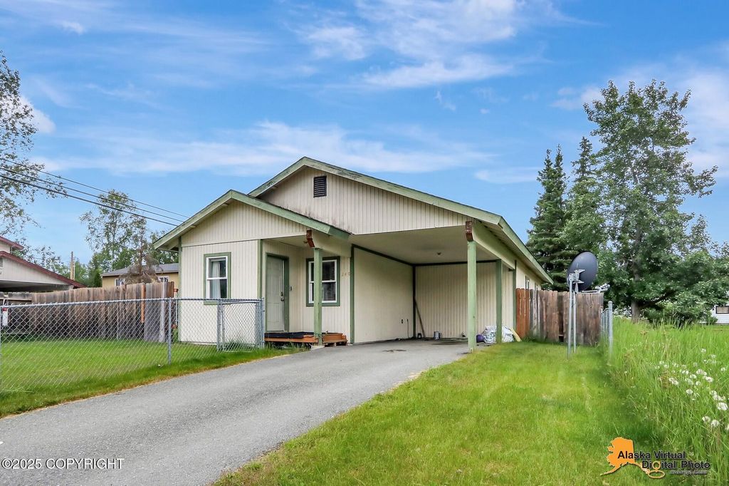 249 Friendly Street, Anchorage, AK 99504