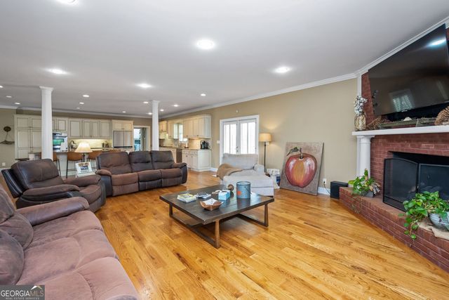 240 Community House Road, Barnesville, GA 30204