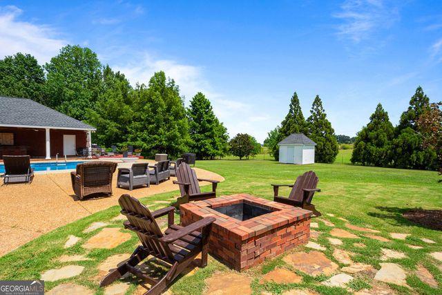 240 Community House Road, Barnesville, GA 30204