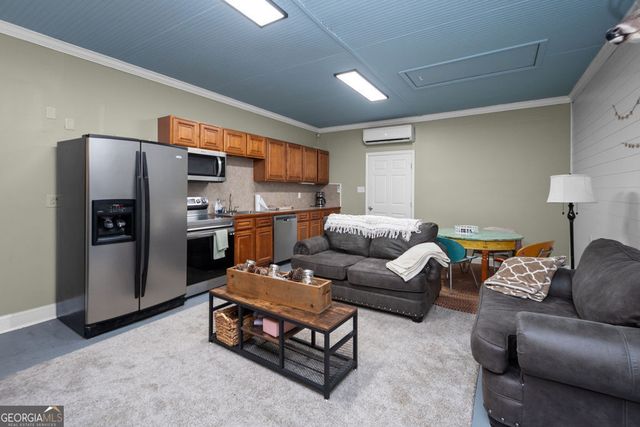 240 Community House Road, Barnesville, GA 30204