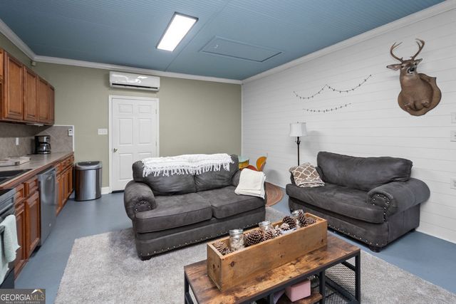 240 Community House Road, Barnesville, GA 30204