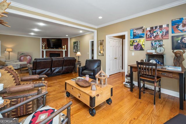 240 Community House Road, Barnesville, GA 30204