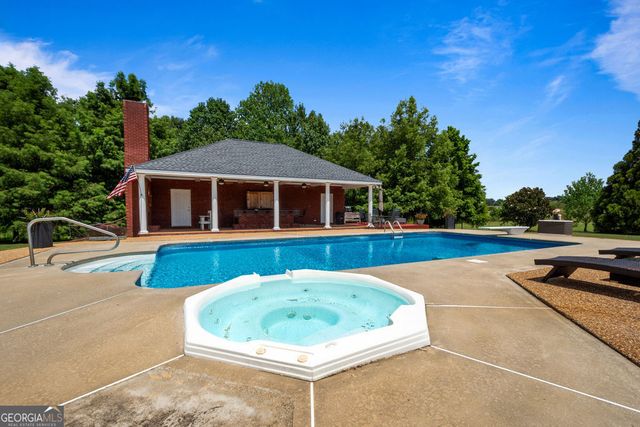 240 Community House Road, Barnesville, GA 30204