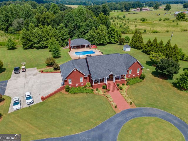 240 Community House Road, Barnesville, GA 30204