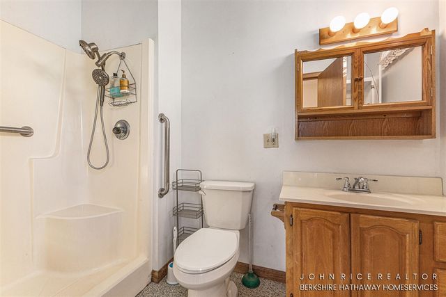 428 W Walnut Street, Hastings, MI 49058